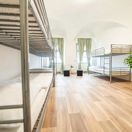 Party Kralikarna * ミクロフ