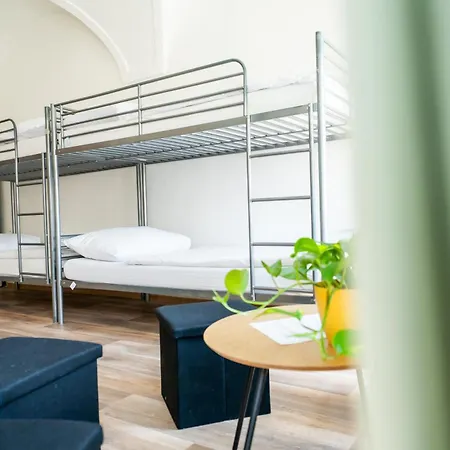 Party Kralikarna ホステル